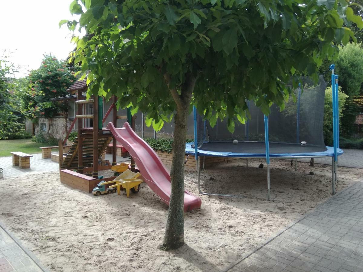 Zajazd U Doktora Lubrza  Exterior foto
